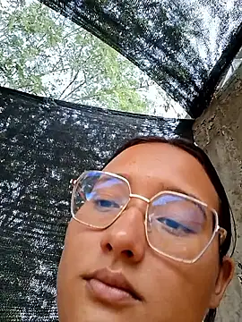 young_dairy01 (F teen) - I fuck my pussy and my ass with a bottle