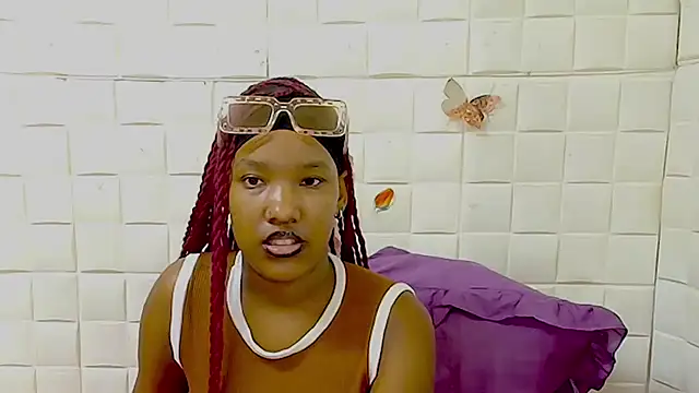 eroticsexyprada (F teen) - kiss kiss and kiss