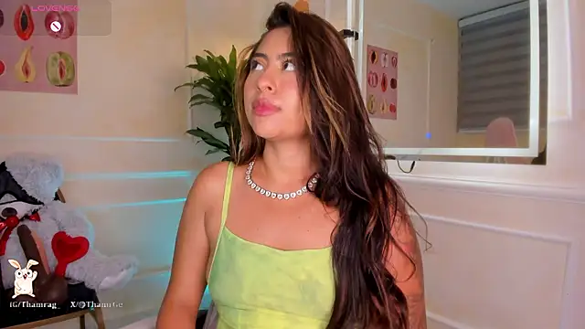 thamaragen_ (F young) - sexy dance with oil