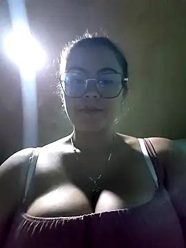 mari-98 (F teen) - Show tits in transport public