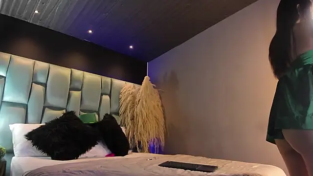 juliethaamour - Juliethaamour's free webcam - UK Sex Cams