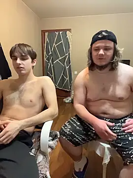 desiredude9 (Ask my age) - Doggy style and wiggle booty 🍑