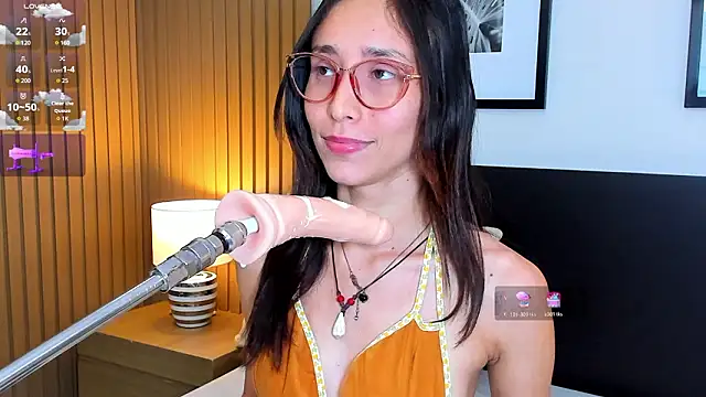 sex cam free Doll Bella 