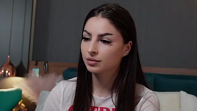 emilytrix - EmilyTrix's free webcam - UK Sex Cams