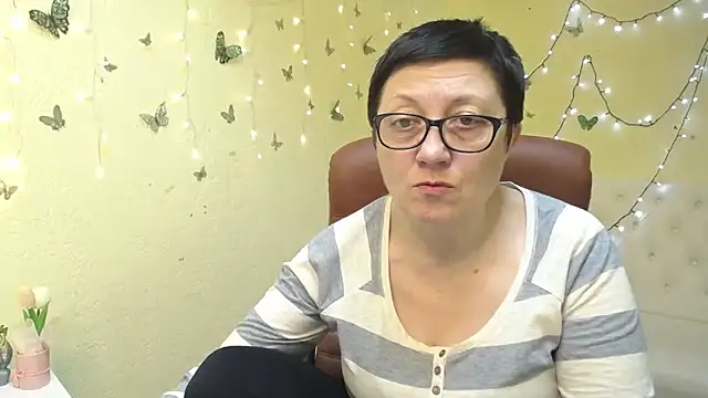 emilyl0ve - EmilyL0ve's free webcam - UK Sex Cams