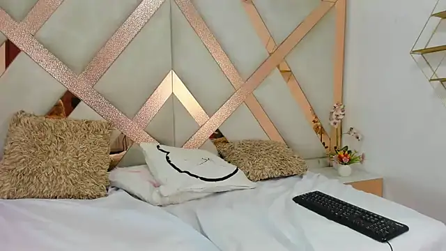 tanyaheart1 - TanyaHeart1's free webcam - UK Sex Cams