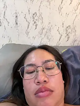 Ponthip live sex cam