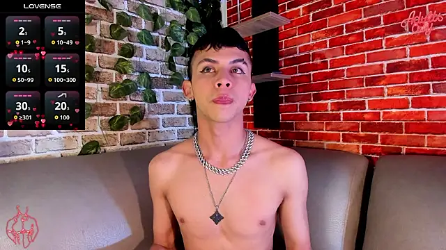 prince_apolo - Prince_Apolo's free webcam - UK Sex Cams