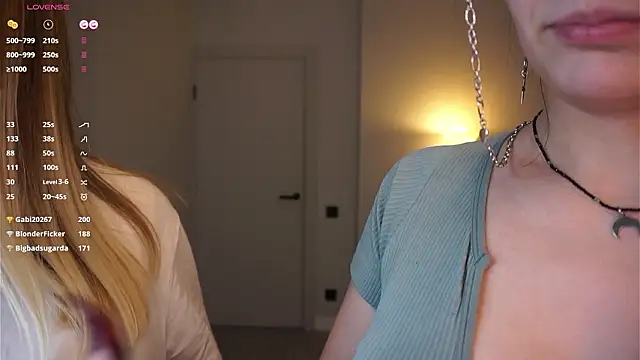 JerriJereb live sex cam