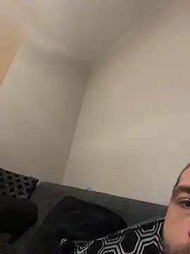 kinkycouple142 - Kinkycouple142's free webcam - UK Sex Cams