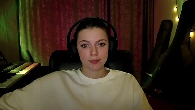 cutieanny - CutieAnny's free webcam - UK Sex Cams