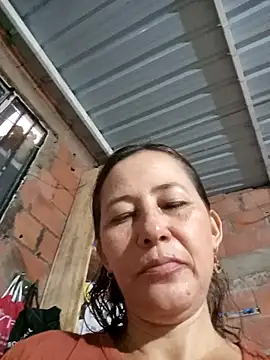 Webcam Model (Salome_69)  is live.Free join now!