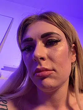 Webcam Model (SelinaGalinsky6)  is live.Free join now!