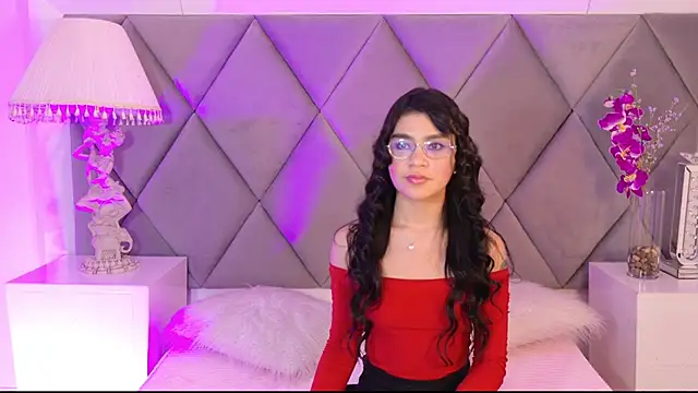 oliviadiaz - OliviaDiaz's free webcam - UK Sex Cams