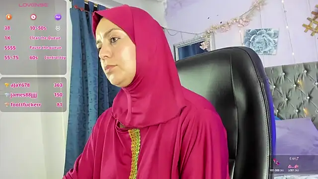 BadraSaadi live cam profile