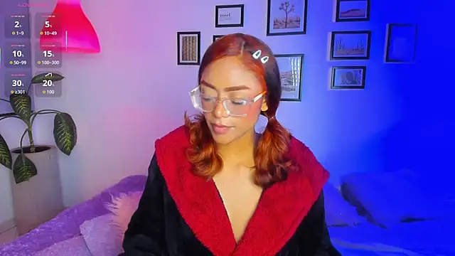 alice_simmons (F young) - Red boos