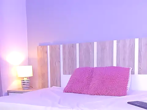 emilysearss (F young) - DOGGY STYLE