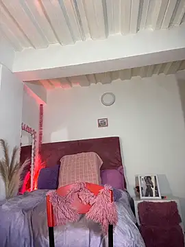 karinacortes (F young) - Can u stroke yor clit hot