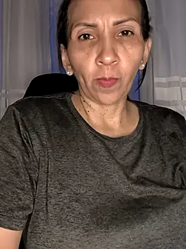 Mrsvictoriaaa live cam profile