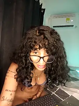 online nude chat room Elhuevitotuyo