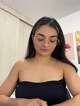 You can call me Cat or Rumna, have fun with me, I love high vibrations