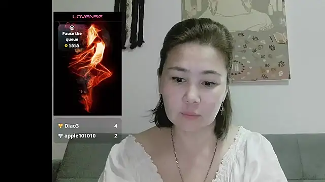 nettie_allie (F milf) - oil my tits