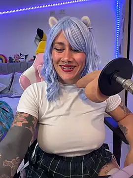 Luna_Paris_ live sex cam