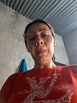 Mia-funny20 live cam profile