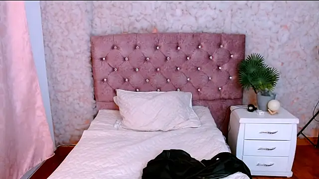 sofiazaf_ - Sofiazaf_'s free webcam - UK Sex Cams