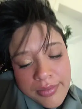 LorenRosse live cam profile