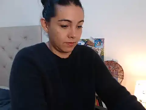 camii_7 - Camii_7's free webcam - UK Sex Cams