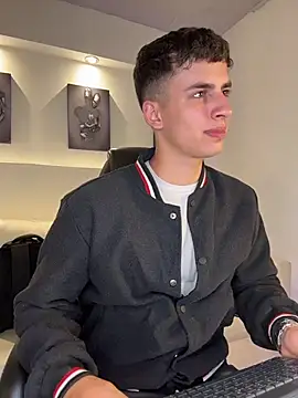 adrianrinaldi (M twink) - CUM