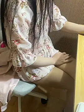 Mina048 live cam profile