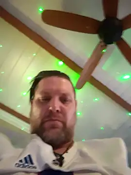 Buddy_Cuck live sex cam