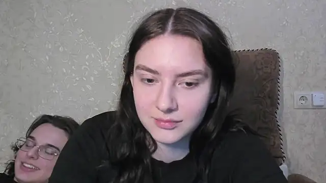 love_lina_muuur - Love_lina_muuur's free webcam - UK Sex Cams