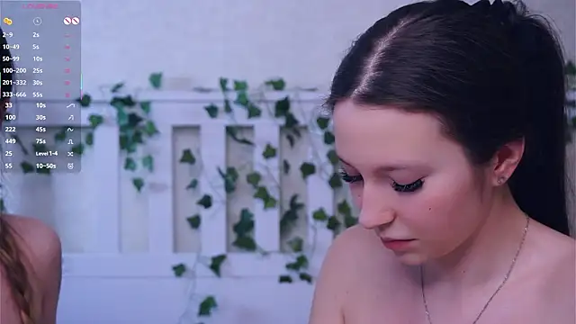 gabriellelynchard (G teen) - add cum on tongues + split on boobs