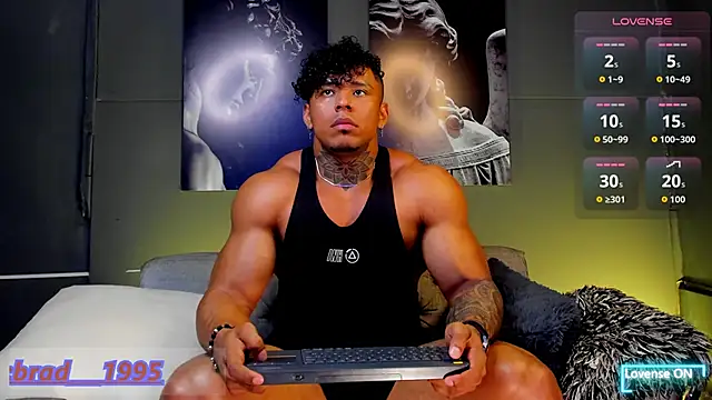 bradley_smith - Bradley_smith's free webcam - UK Sex Cams