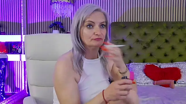 ladytouch (F milf) - 💥💥Hot ANAL show ⚡⚡⚡