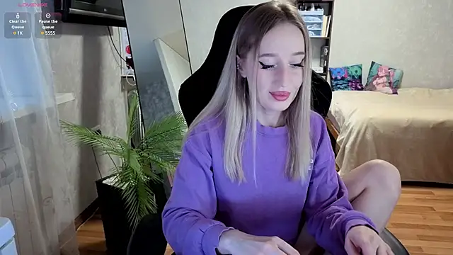 little_soph - Little_Soph's free webcam - UK Sex Cams