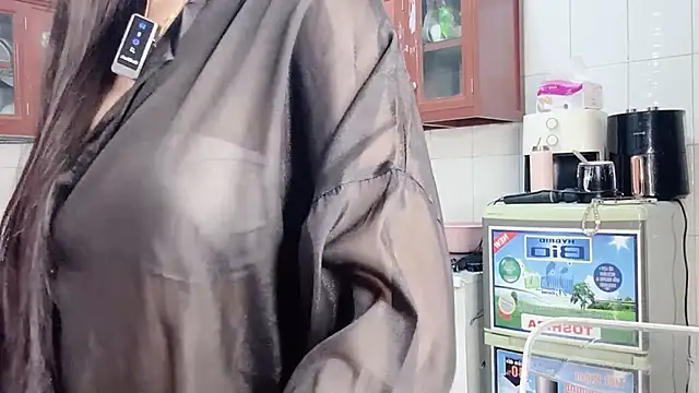 LyLy_Office live cam profile