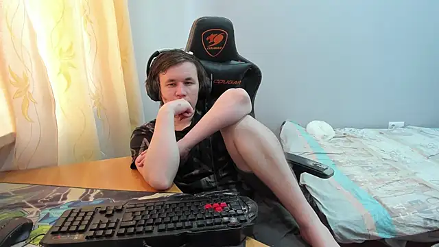 iliaskrislove - Iliaskrislove's free webcam - UK Sex Cams