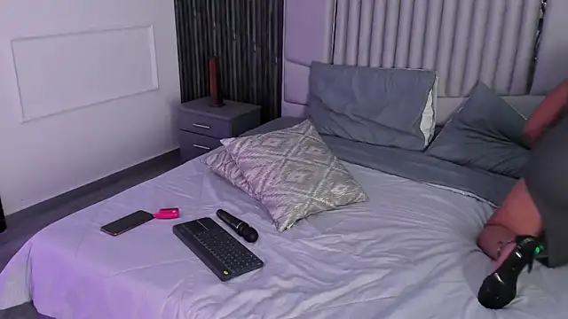 mrsfoucher - MrsFoucher's free webcam - UK Sex Cams