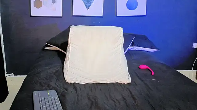 dylanwhite23_ - Dylanwhite23_'s free webcam - UK Sex Cams