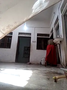 Webcam Model (LUCKY_cut)  is live.Free join now!