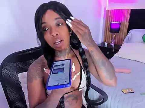 pauline_fox - Pauline_Fox's free webcam - UK Sex Cams