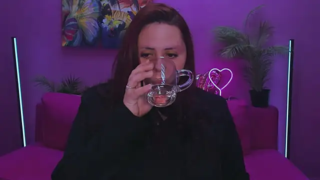 hennessy_bunny - Hennessy_bunny's free webcam - UK Sex Cams