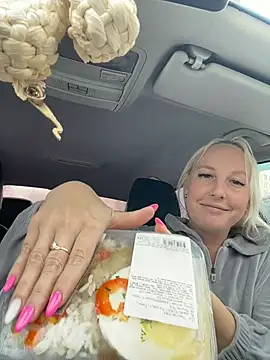 MerlinDave live cam profile