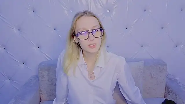 akiro_kim7 - Akiro_Kim7's free webcam - UK Sex Cams