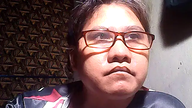 sweetsosie18 - Sweetsosie18's free webcam - UK Sex Cams