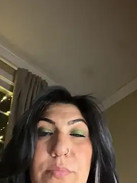 LittleMissEeve's Stripchat show and profile